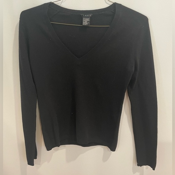 Theory 100% cashmere sweater - Picture 3 of 6